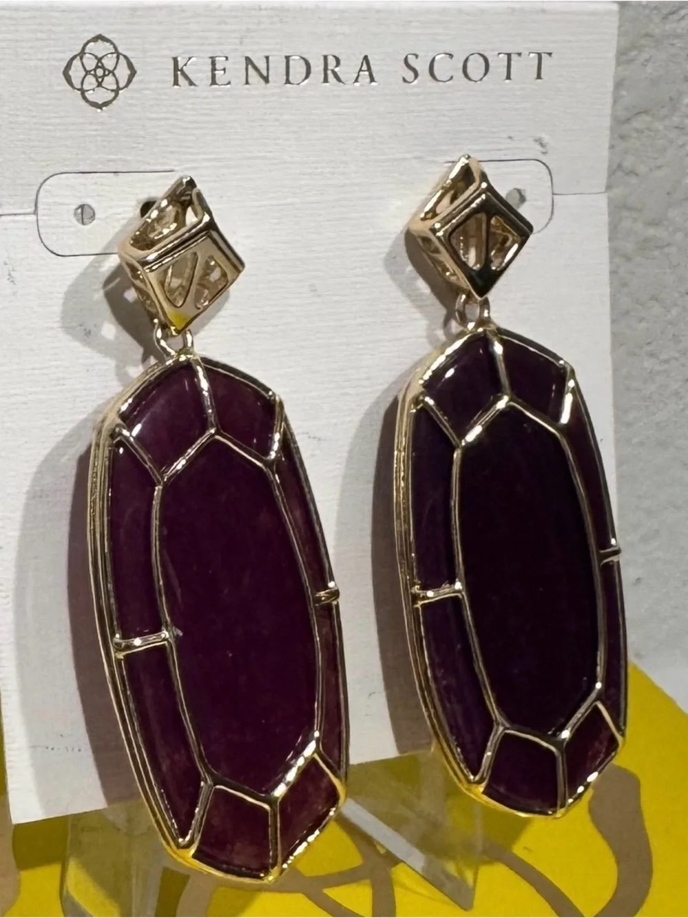 Retired Kendra Scott Della earrings in Maroon Magnesite